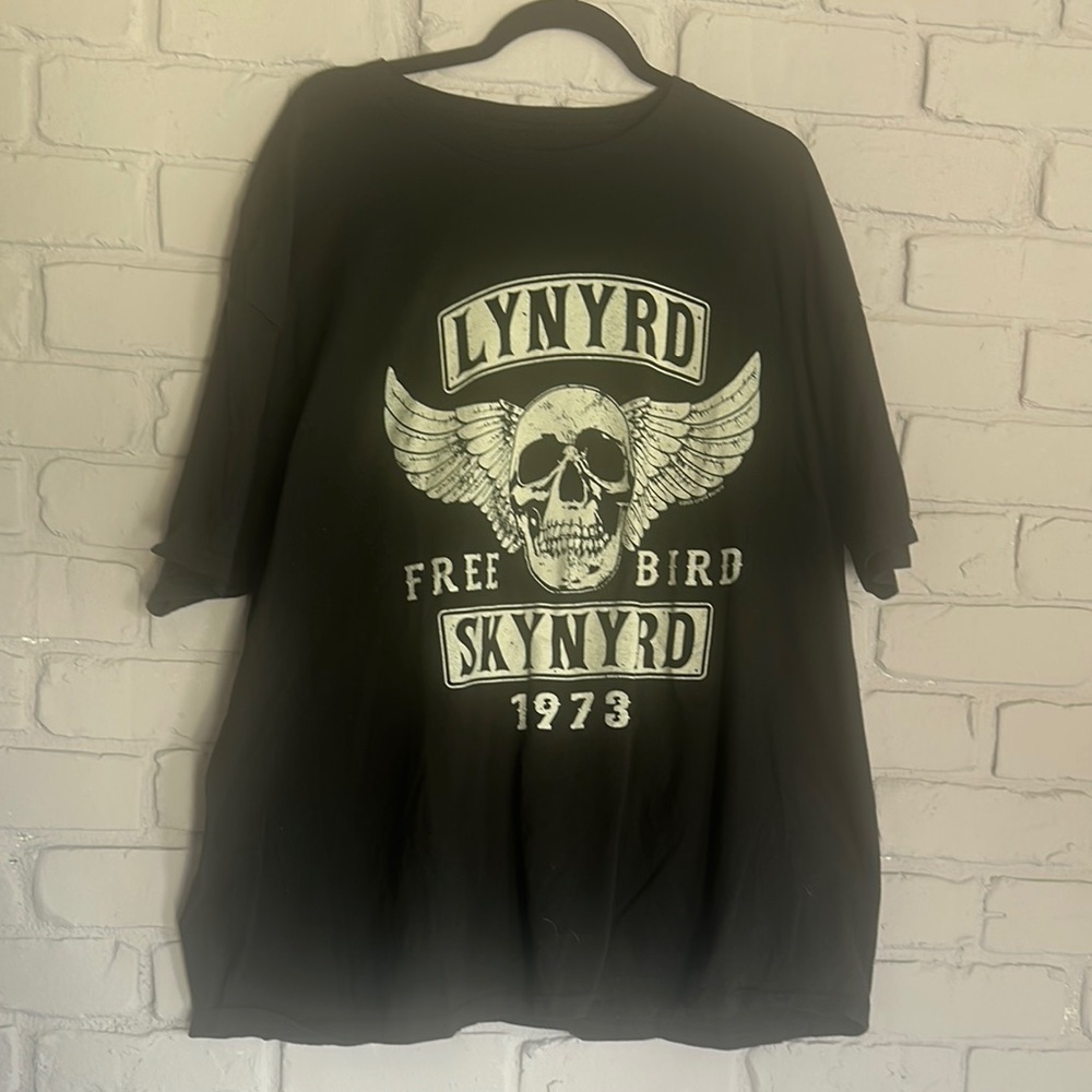 NWOT Black Graphic T-Shirt size 2XL